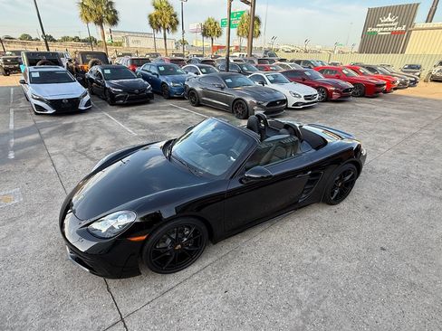 Used 2018 Porsche 718 Boxster RWD image 27