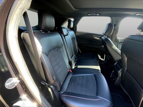 Used 2022 Ford Edge ST-Line w/ Class II Trailer Tow Package AWD/4WD image 41