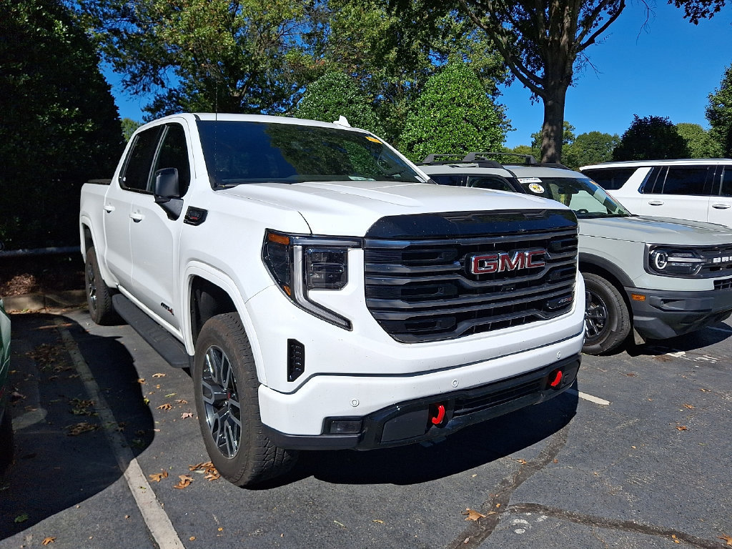 Used 2025 GMC Sierra 1500 AT4 w/ AT4 Premium Package AWD/4WD image 2