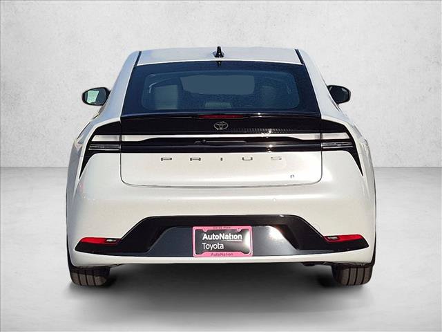 New 2027 Toyota Prius Plug-In Hybrid FWD image 8