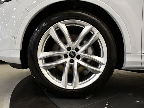 Used 2025 Audi Q7 3.0T Premium Plus w/ Premium Plus Package AWD/4WD image 13