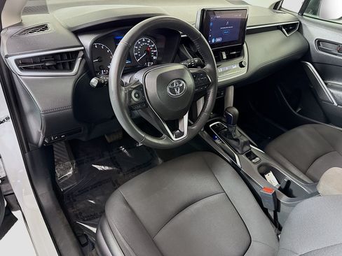 Used 2024 Toyota Corolla Cross LE FWD image 23