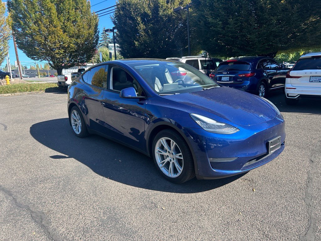 Used 2020 Tesla Model Y Long Range AWD/4WD image 2