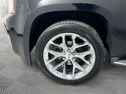 Used 2015 GMC Yukon SLT w/ HD Trailering Package image 11