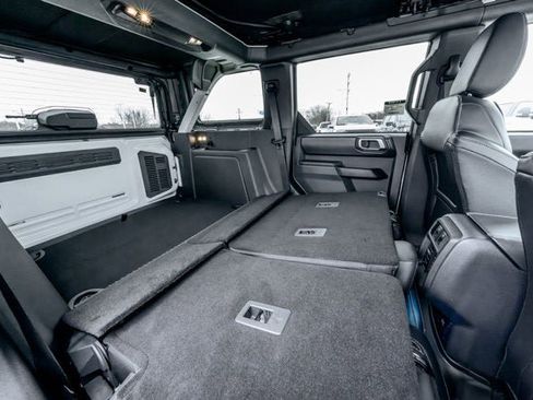 New 2025 Ford Bronco Outer Banks image 11