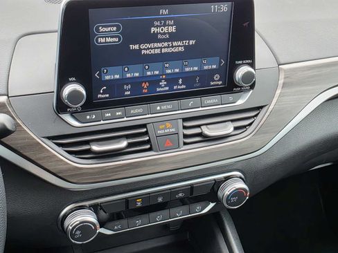 Used 2025 Nissan Altima 2.5 SV AWD/4WD image 26