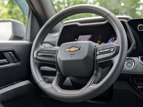 Used 2025 Chevrolet Colorado W/T w/ Advanced Trailering Package image 14