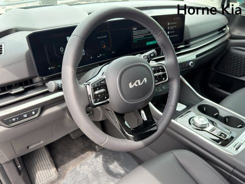 New 2026 Kia Carnival SX Prestige FWD image 11