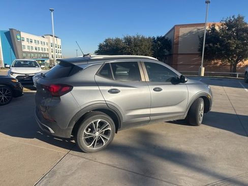 Used 2020 Buick Encore GX Select image 3