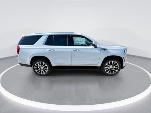 New 2026 GMC Yukon Denali w/ Advanced Technology Package AWD/4WD image 9