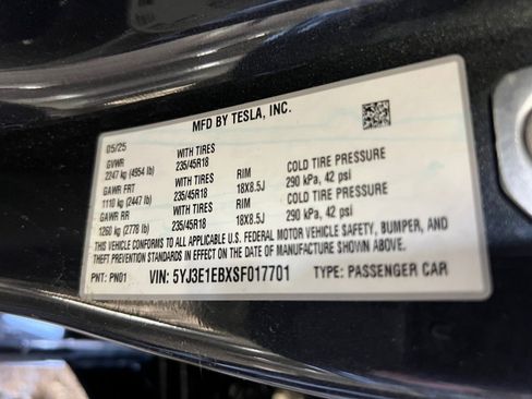 Used 2025 Tesla Model 3 Long Range image 39