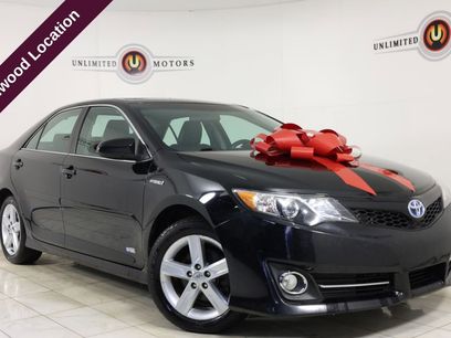 Used 2014 Toyota Camry SE w/ Moonroof Package