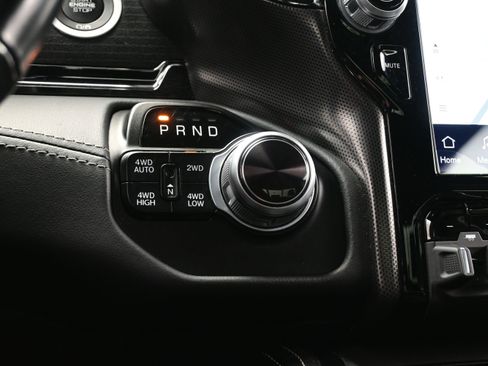 Used 2022 RAM 1500 Limited AWD/4WD image 21