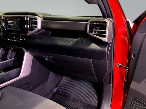Used 2025 Toyota Tundra SR5 AWD/4WD image 28