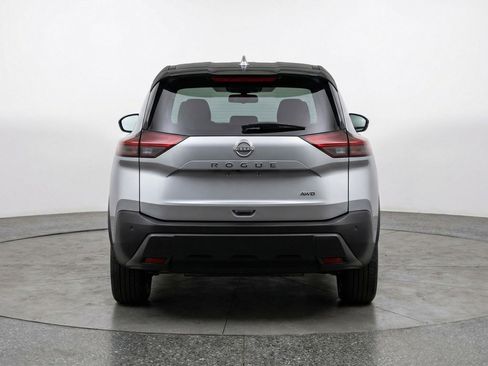 Used 2025 Nissan Rogue SV FWD image 7