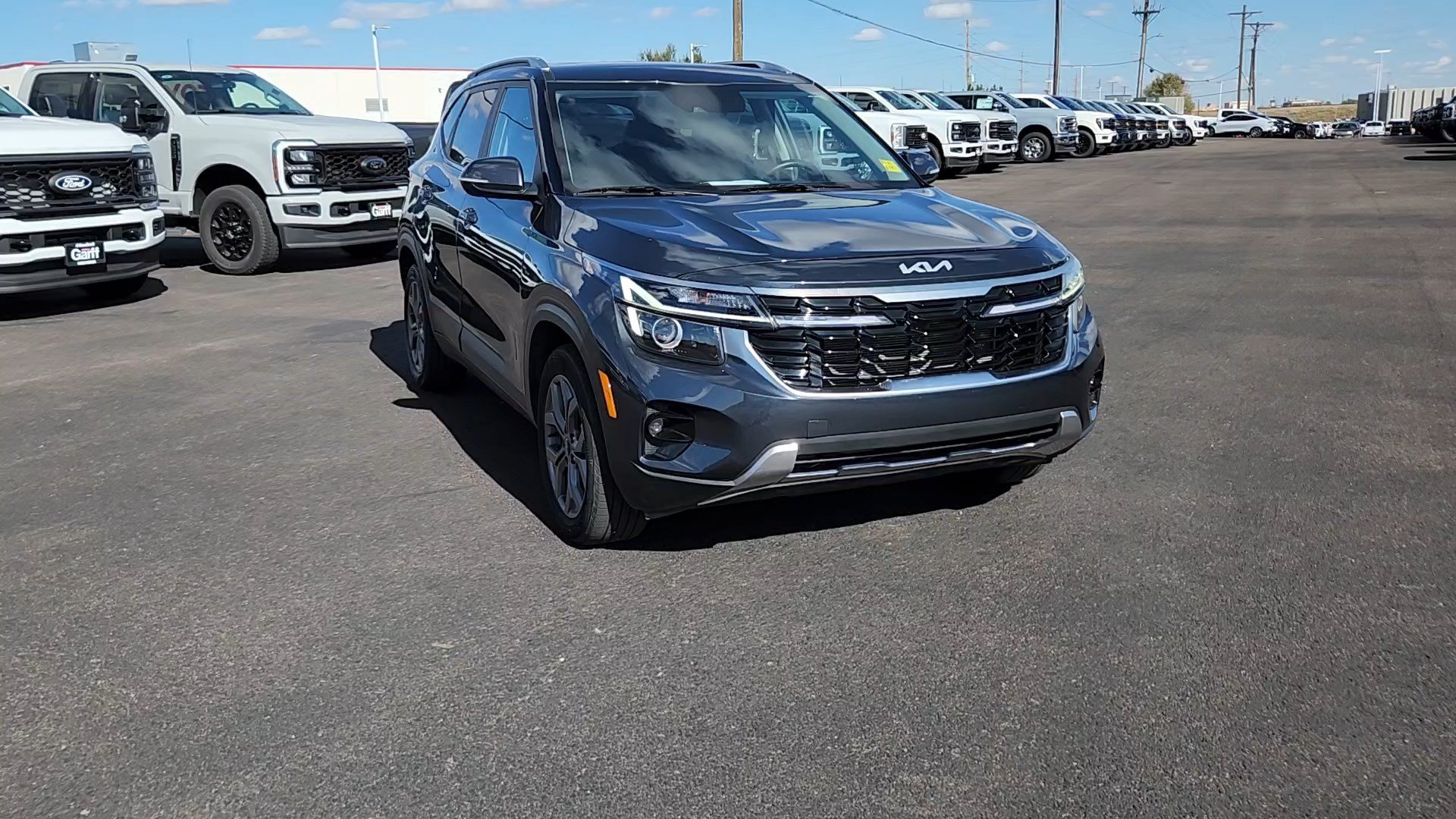Used 2024 Kia Seltos S FWD image 4