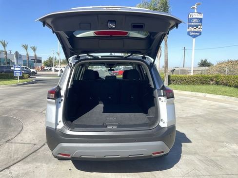 Used 2023 Nissan Rogue SV image 24