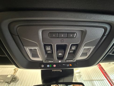 Used 2024 GMC Sierra 1500 AT4 w/ AT4 Preferred Package AWD/4WD image 19