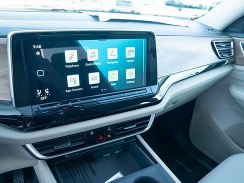 New 2026 Volkswagen Atlas SE image 18
