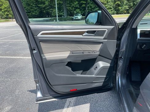 Used 2023 Volkswagen Atlas SE w/ Panoramic Sunroof Package FWD image 23