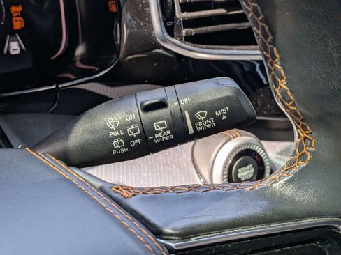 Used 2022 Jeep Grand Wagoneer Series III w/ Rear Seat Video Group 1 AWD/4WD image 26