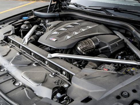 Certified 2025 BMW X5 M60i image 24