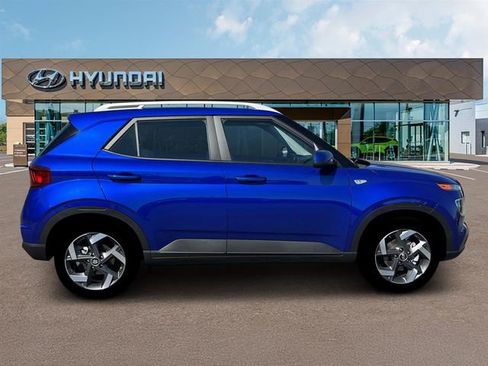 New 2026 Hyundai Venue SEL image 9
