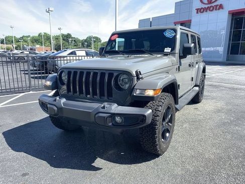 Used 2021 Jeep Wrangler Unlimited Sahara AWD/4WD image 4