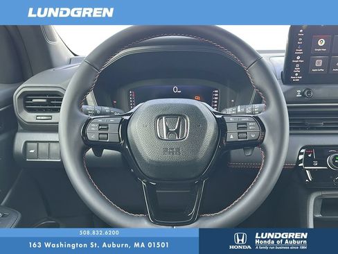 New 2026 Honda Pilot Sport image 10