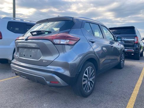 Used 2021 Nissan Kicks SV FWD image 9