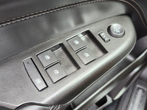 Used 2012 Cadillac SRX FWD image 24