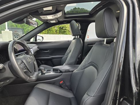 Used 2025 Lexus UX 300h FWD w/ Accessory Package (Z1) image 13