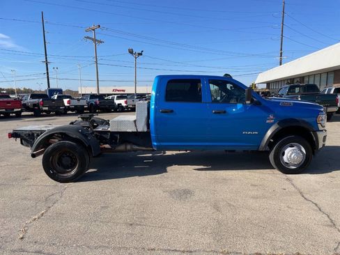 Used 2021 RAM 5500 Tradesman w/ Safety Group image 6