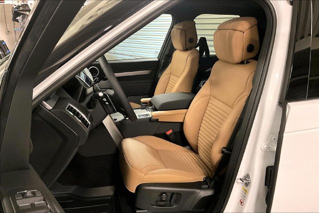 New 2026 Land Rover Discovery Limited Edition AWD/4WD image 8