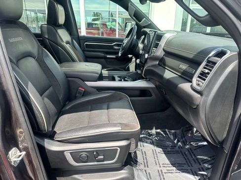Used 2024 RAM 1500 Laramie AWD/4WD image 12