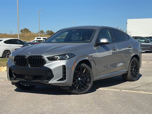 New 2026 BMW X6 xDrive40i image 2