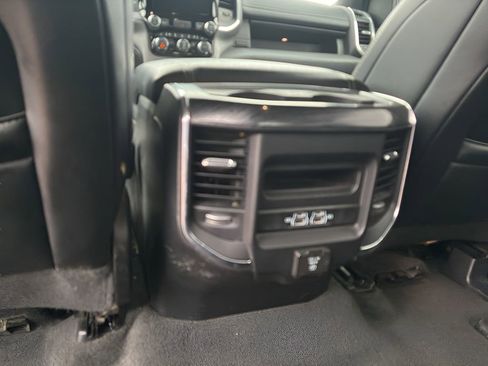 Used 2024 RAM 1500 Laramie image 12