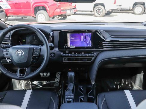 Used 2026 Toyota Camry SE w/ Convenience Package FWD image 13