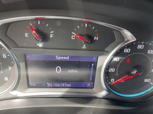 Used 2020 Chevrolet Traverse LT FWD image 23