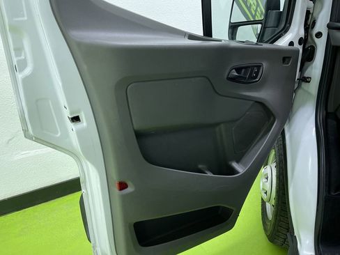 Used 2022 Ford Transit 250 Low Roof AWD image 16