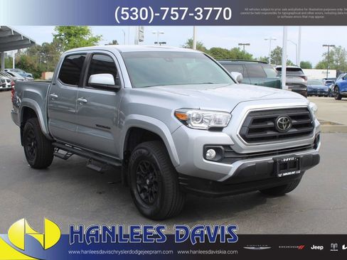 Used 2022 Toyota Tacoma SR5 RWD image 5
