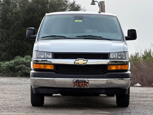 Used 2020 Chevrolet Express 3500 LS w/ Cold Climate Package image 9