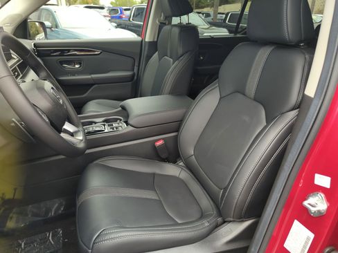 New 2025 Honda Pilot Touring image 26