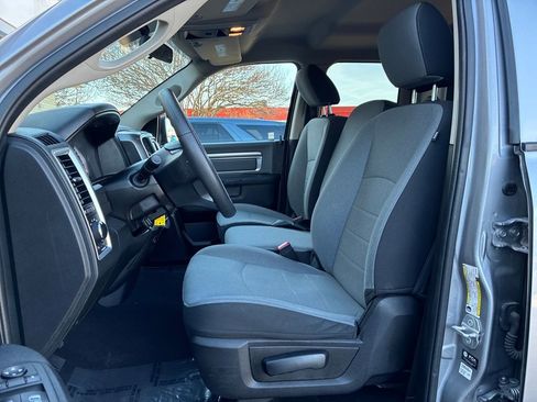 Used 2024 RAM 1500 Classic SLT image 10