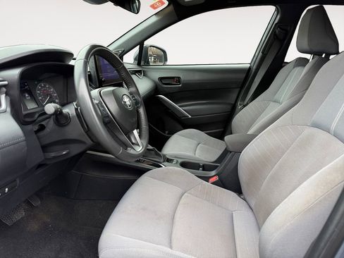 Certified 2024 Toyota Corolla Cross SE w/ Moonroof Package image 9