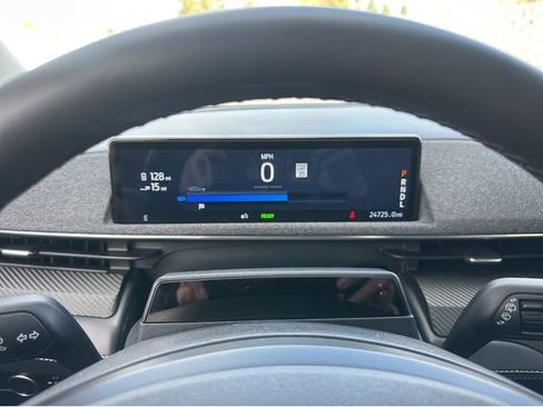 Used 2024 Ford Mustang Mach-E Premium image 32