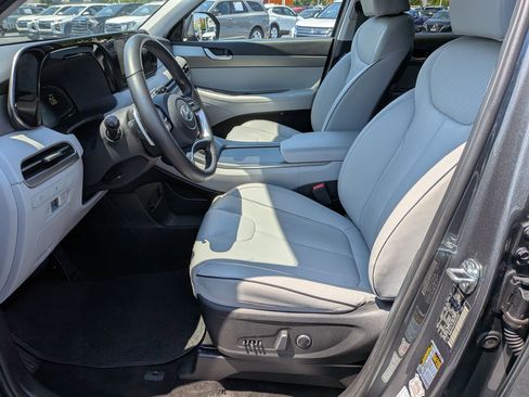 Used 2025 Hyundai Palisade SEL FWD image 14