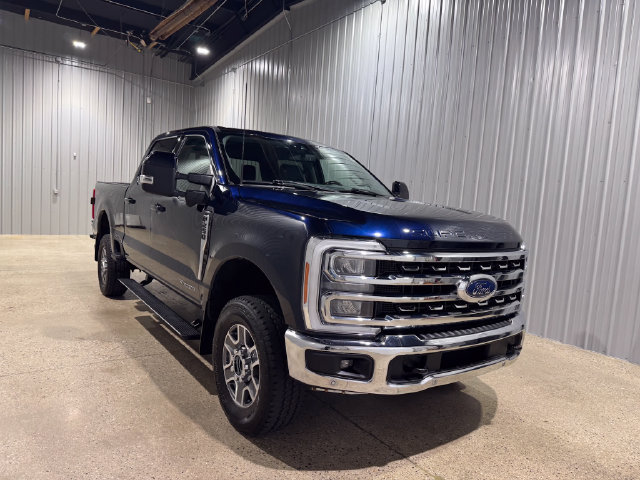 Used 2023 Ford F250 Lariat w/ Lariat Ultimate Package AWD/4WD image 4