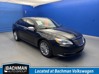 Used 2011 Chrysler 200 Limited FWD video 1