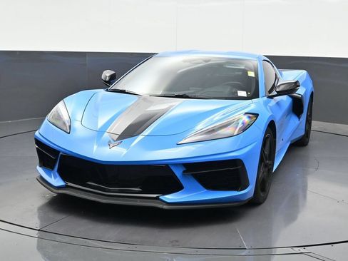 Used 2024 Chevrolet Corvette Stingray Coupe w/ Z51 Performance Package RWD image 9